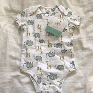 NWT 6-9M Aden & Anais Muslin Onesie